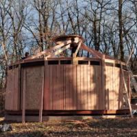 La toiture hélicoïdale commence